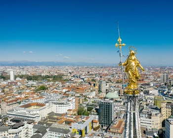 Первое знакомство с Миланом, прогулка по району Навильи