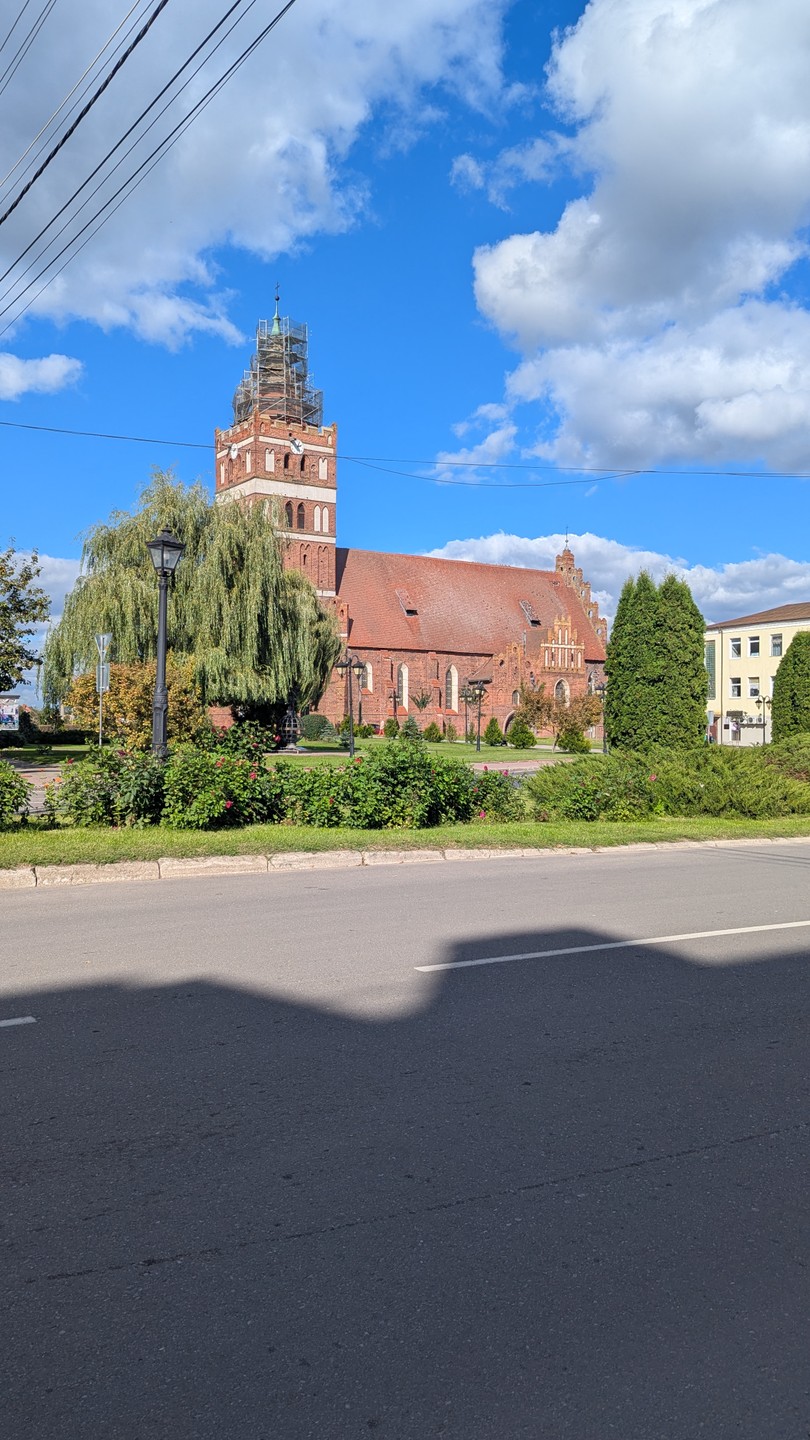 У нас с подругами вел экскурсию Игорь, профессионал своего дела, великолепно знает историю. Мы в восторге