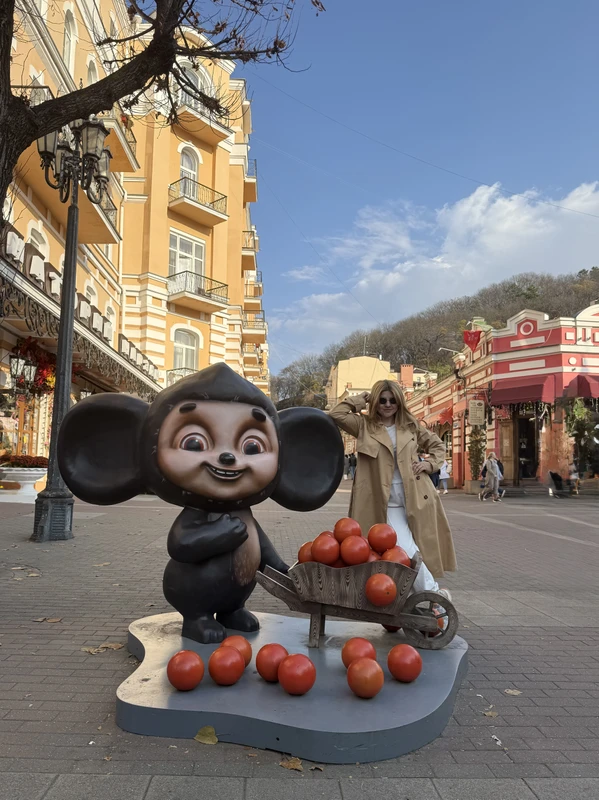 Плато динозавров, Кисловодск, гора Кольцо и Медовые водопады - из Пятигорска