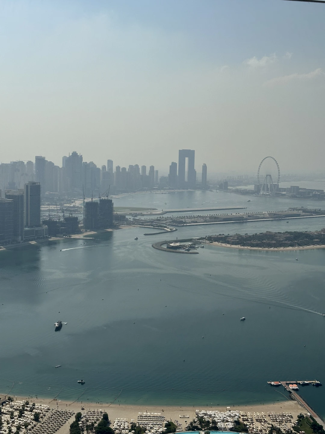 Очень понравилась экскурсия с Умаром! Приехал, забрал нас на машине из отеля, без опозданий, без задержек