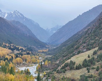 Сон-Куль - Нарын: дорога в город среди гор