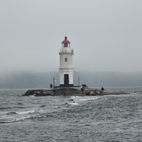 Фото отзыва 3: экскурсия "4 маяка, 3 острова, красные скалы острова Шкота и тюлени"