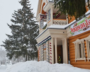 Улица Баумана, Кыш Бабай и ночная Казань