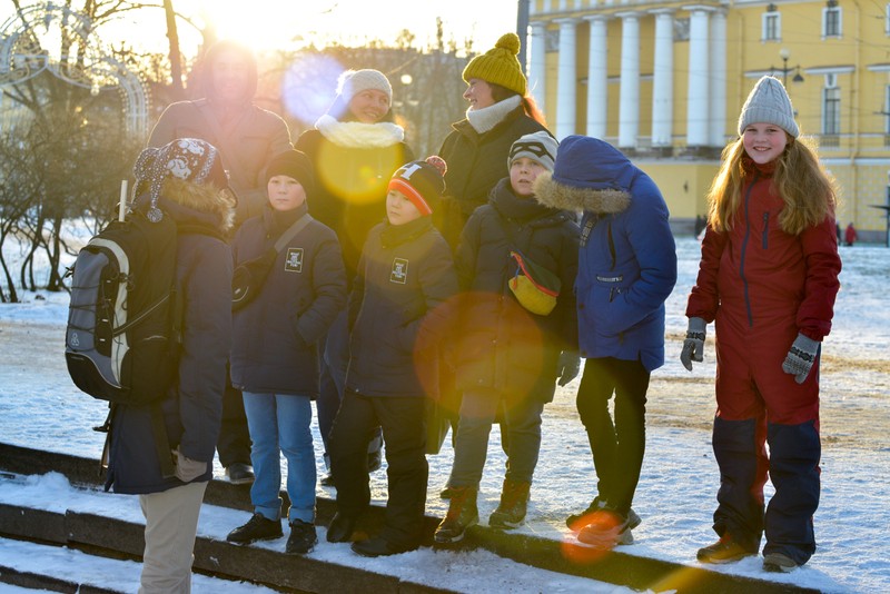Познавательная прогулка вокруг Эрмитажа для детей (в группе)
