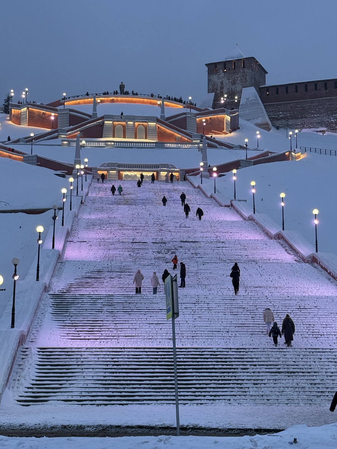 По Нижнему Новгороду - на авто (Ингрид)