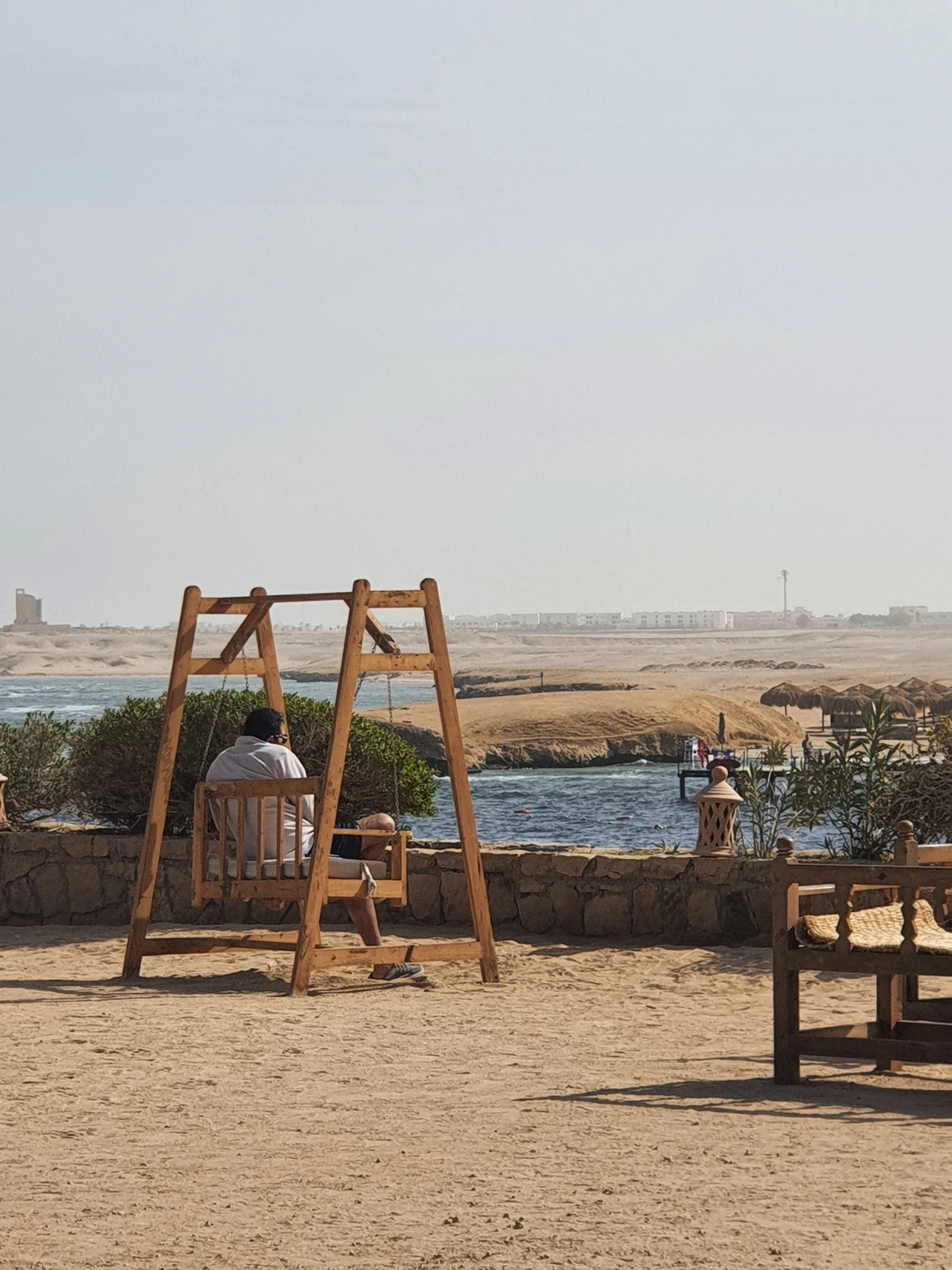 Махмуд - потрясающий гид! Приехал вовремя, забрал от отеля, заказал за свои деньги такси до места