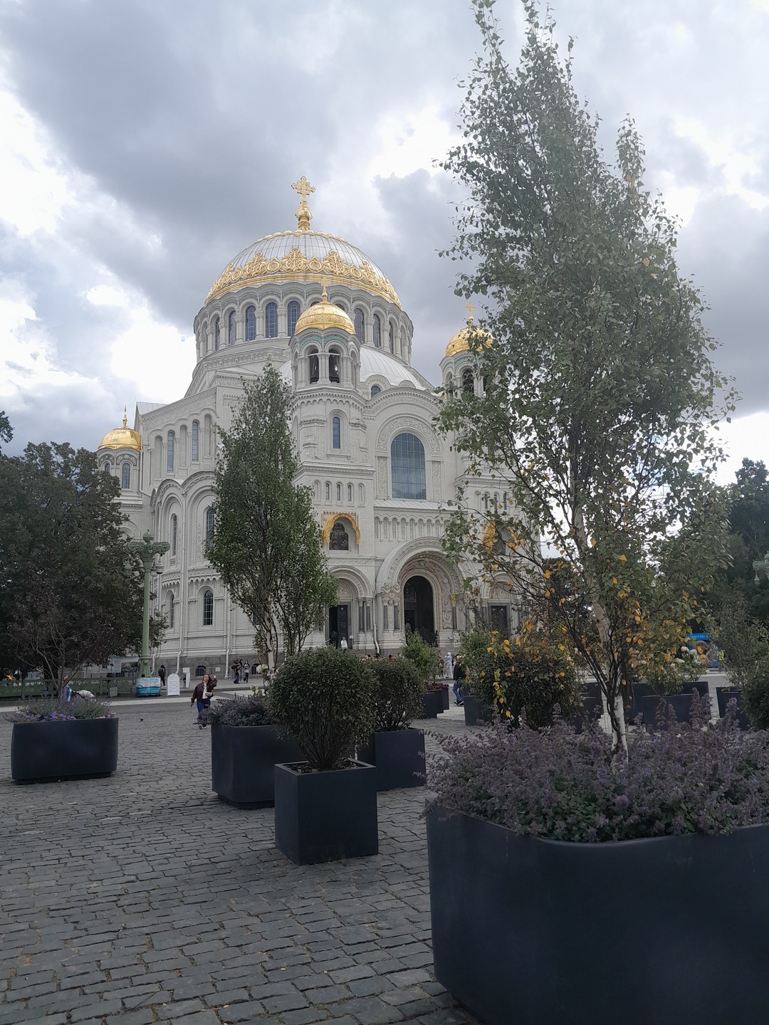 Из Санкт-Петербурга в Петергоф и Кронштадт: 2 города за 1 день (Юлия)