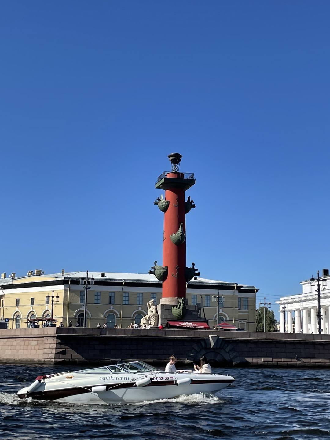 Обзорная прогулка на катере по рекам и каналам Санкт-Петербурга (Алла)