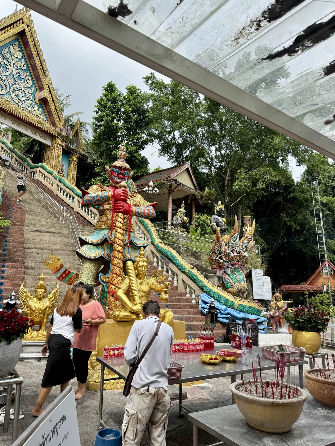 Спасибо Алексей, за отличную, веселую экскурсию, очень комфортное и безопасное вождение. Получено море позитивных эмоций и