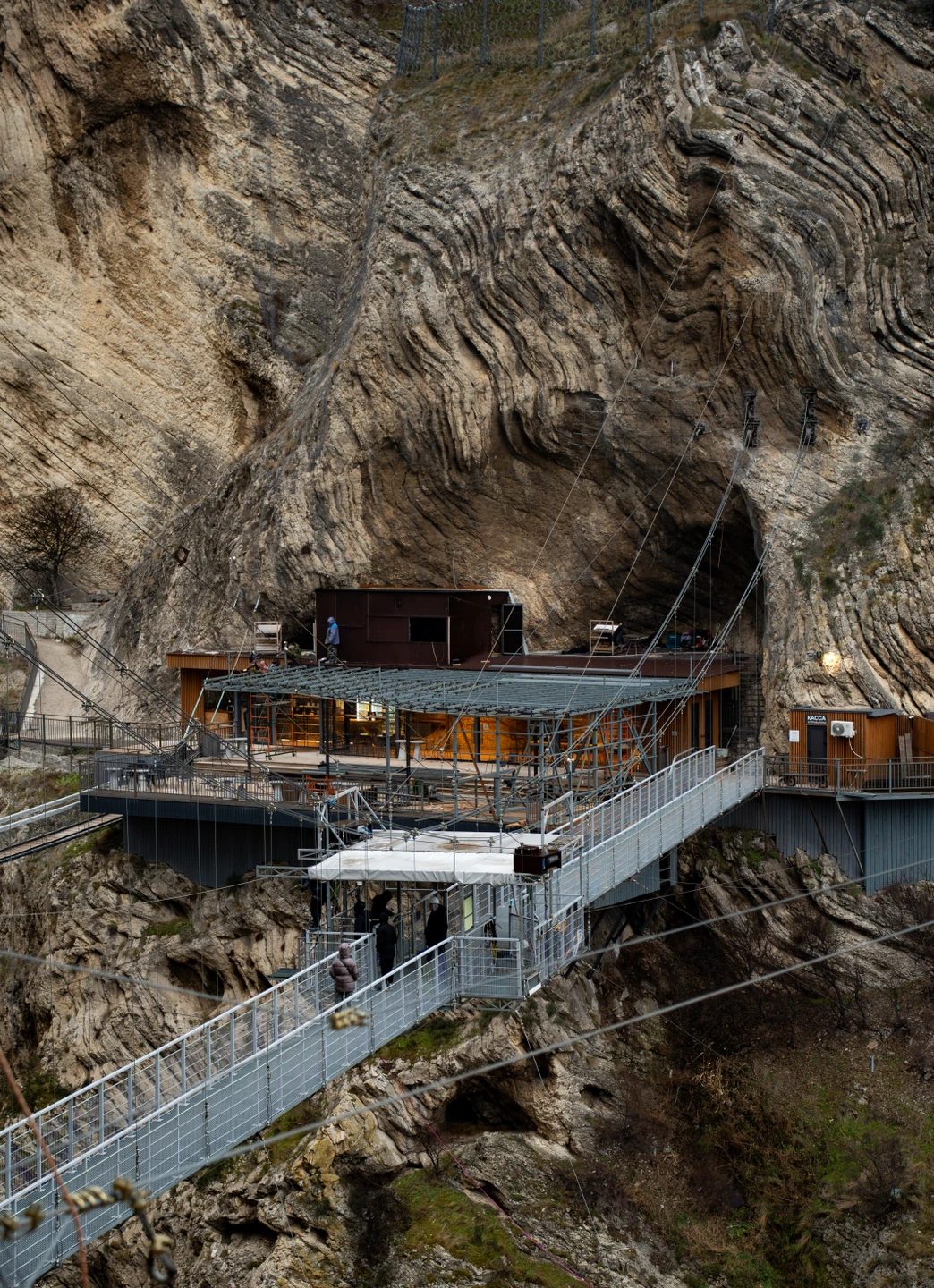 Все понравилось! Кто думает, стоит ли ехать зимой, я считаю, что все безопасно и очень красиво