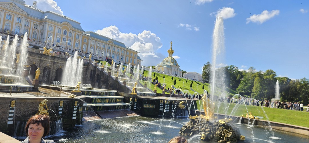 В Петергоф на скоростном судне: экскурсия по Нижнему парку и Большому дворцу (Сергей)