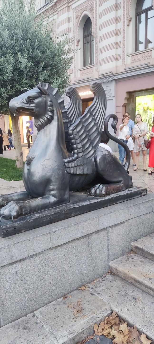 Мы благодарны нашему гиду Карине за эту экскурсию!!! Вечерний Тбилиси в сопровождении прекрасного рассказа Карины был