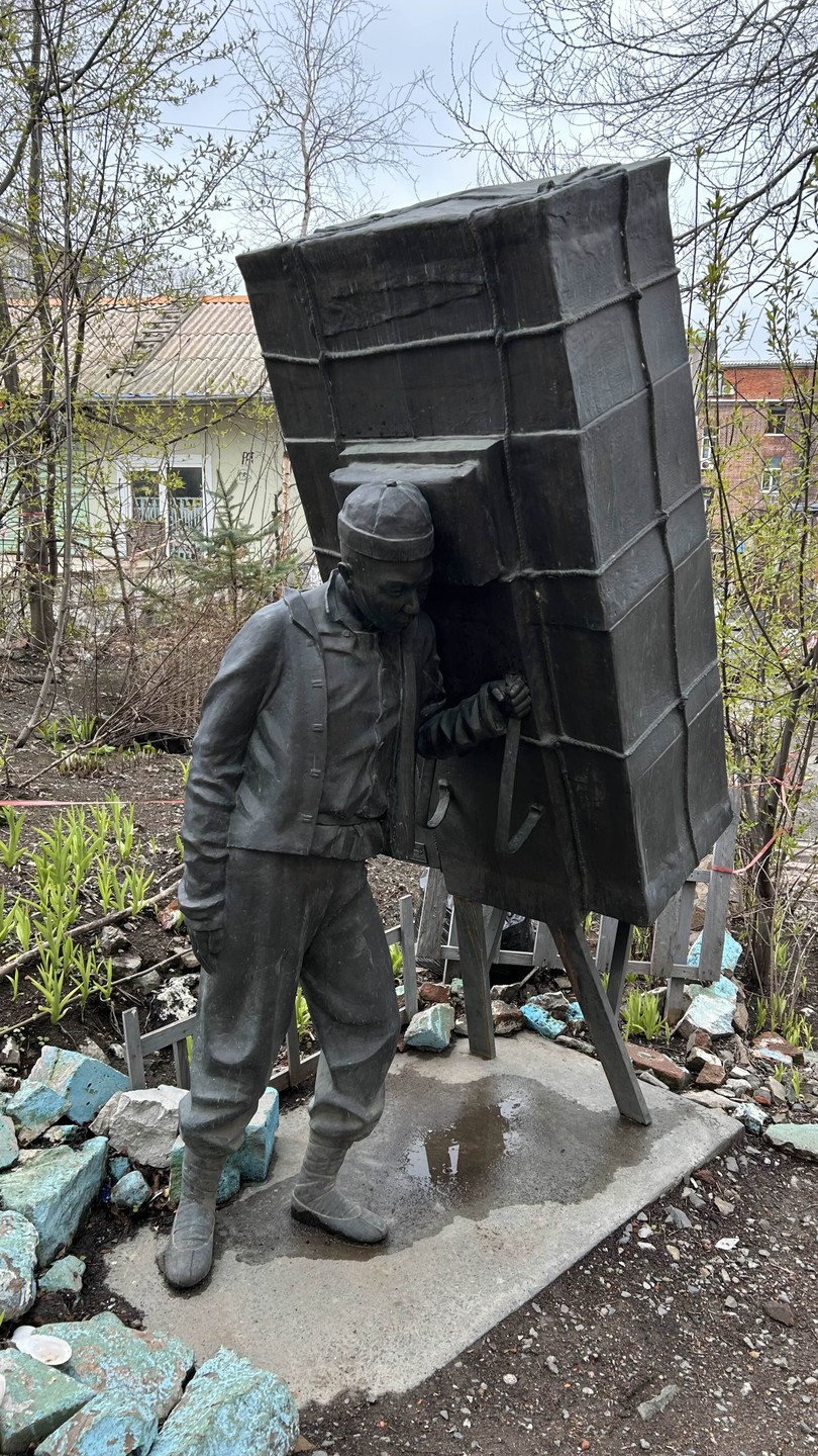 Получилась отличная прогулка по Миллионке не смотря на погоду. И она стала индивидуальной, тк больше никто