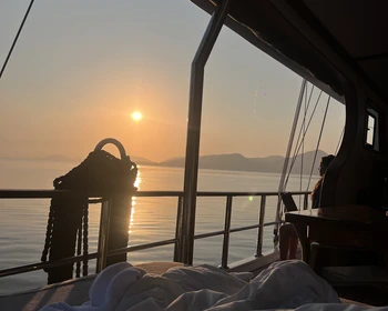 Бухта Клеопатры, кино под звёздами