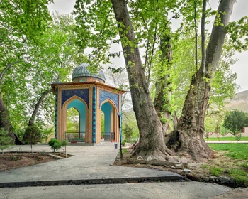 Высокогорное село Ургут и сад «Чор-Чинор»