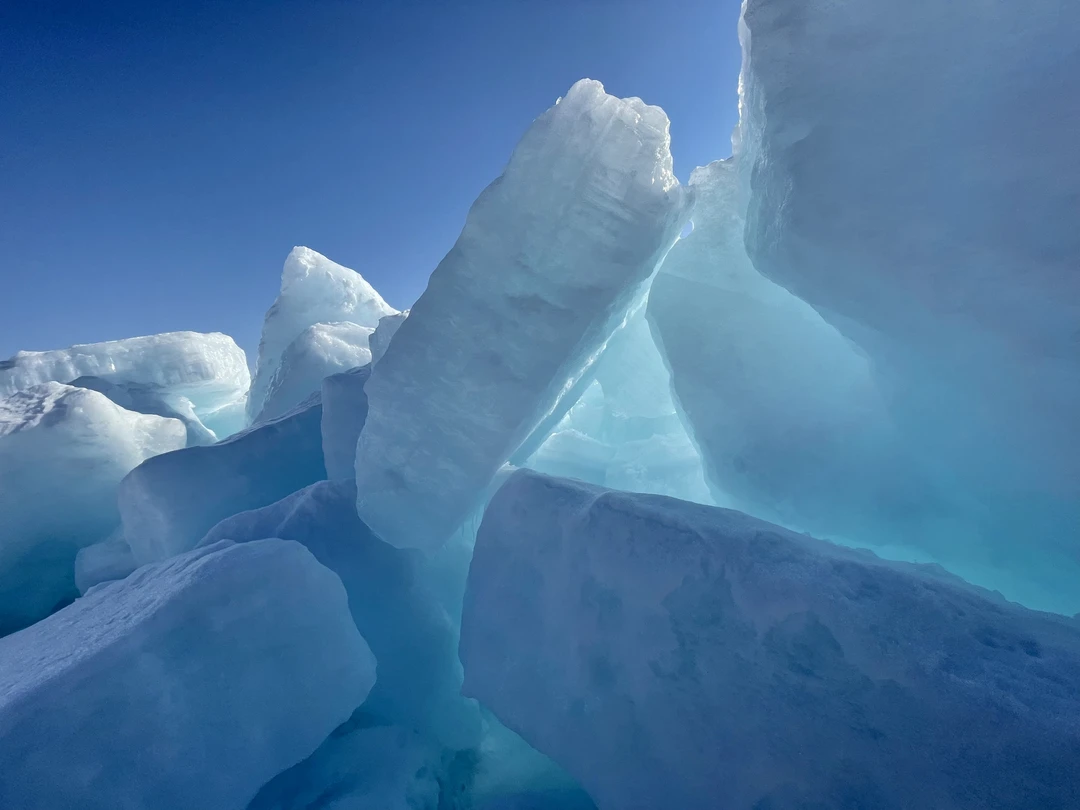 Зимний Сахалин: ледопады, кекуры и замерзшее море (Пасюкова)