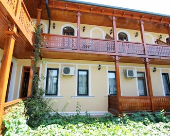 Встреча, размещение в отеле, свободное время