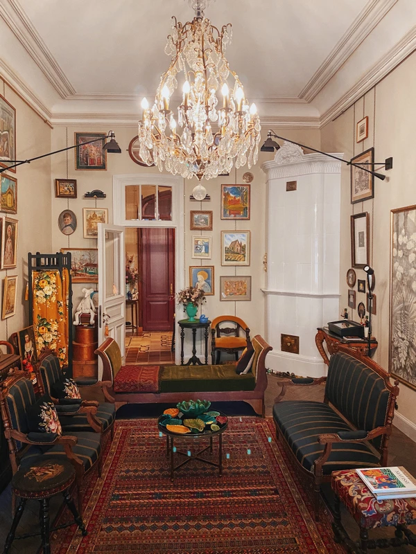 Антиквариат и судьбы: камерная экскурсия по квартире купца Барышникова