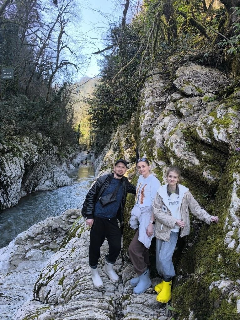 Сегодня посетили экскурсию по Сочи:каньоны,пещеры и самшитовый лес