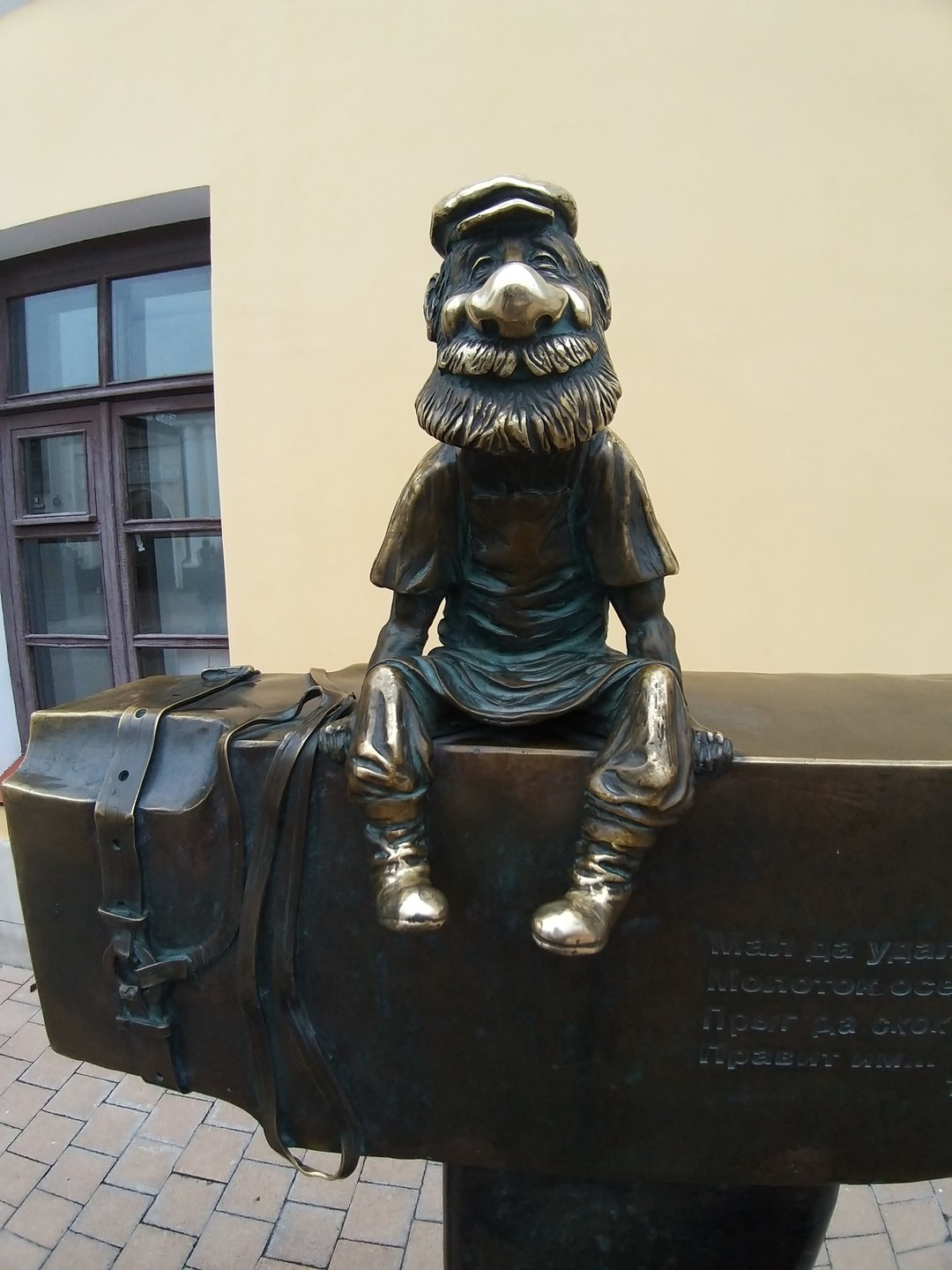 Отличный гид Дмитрий рассказывал нам о прекрасной Туле. Экскурсия прошла на одном дыхании, интересные факты, красивые