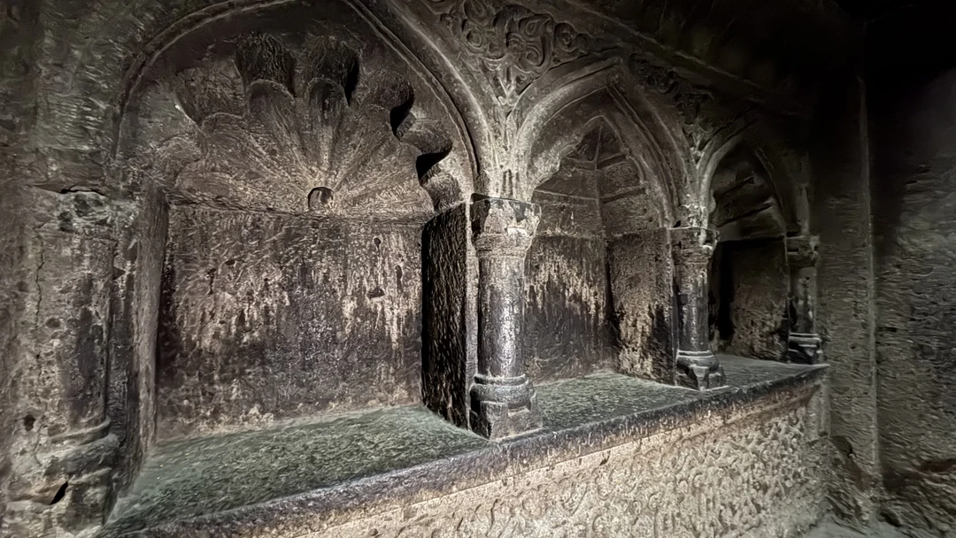 Спасибо Артуру, за подробный экскурс в историю Армении, и полноценное погружение в ее культуру! Если вы