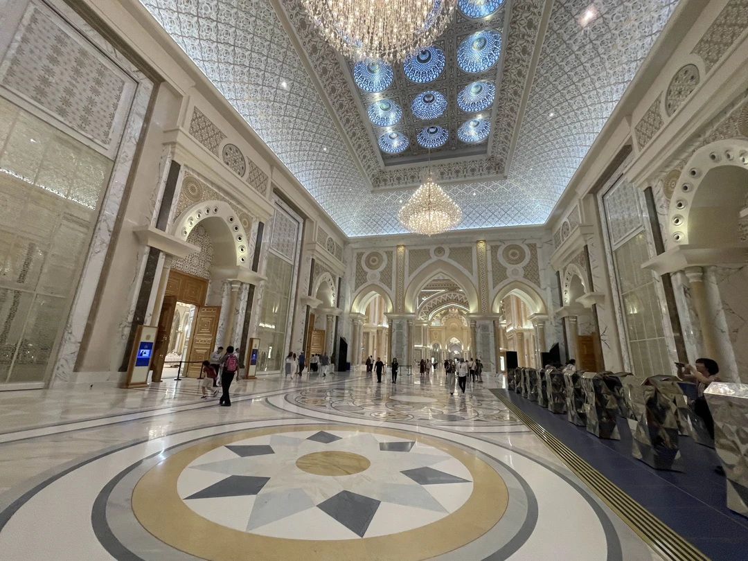 Покупали билеты без экскурсии: удобно, что с открытой датой и временем. Купили быстро, через несколько часов