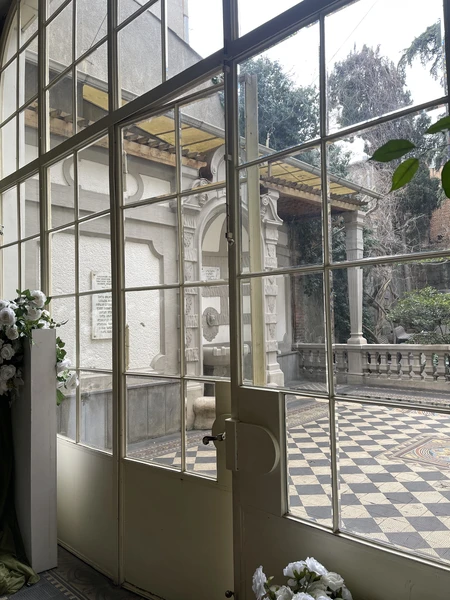 Волшебная экскурсия с чудесной Медеей по старинному району Сололаки! Почти четыре часа пролетели незаметно. Прогулка с