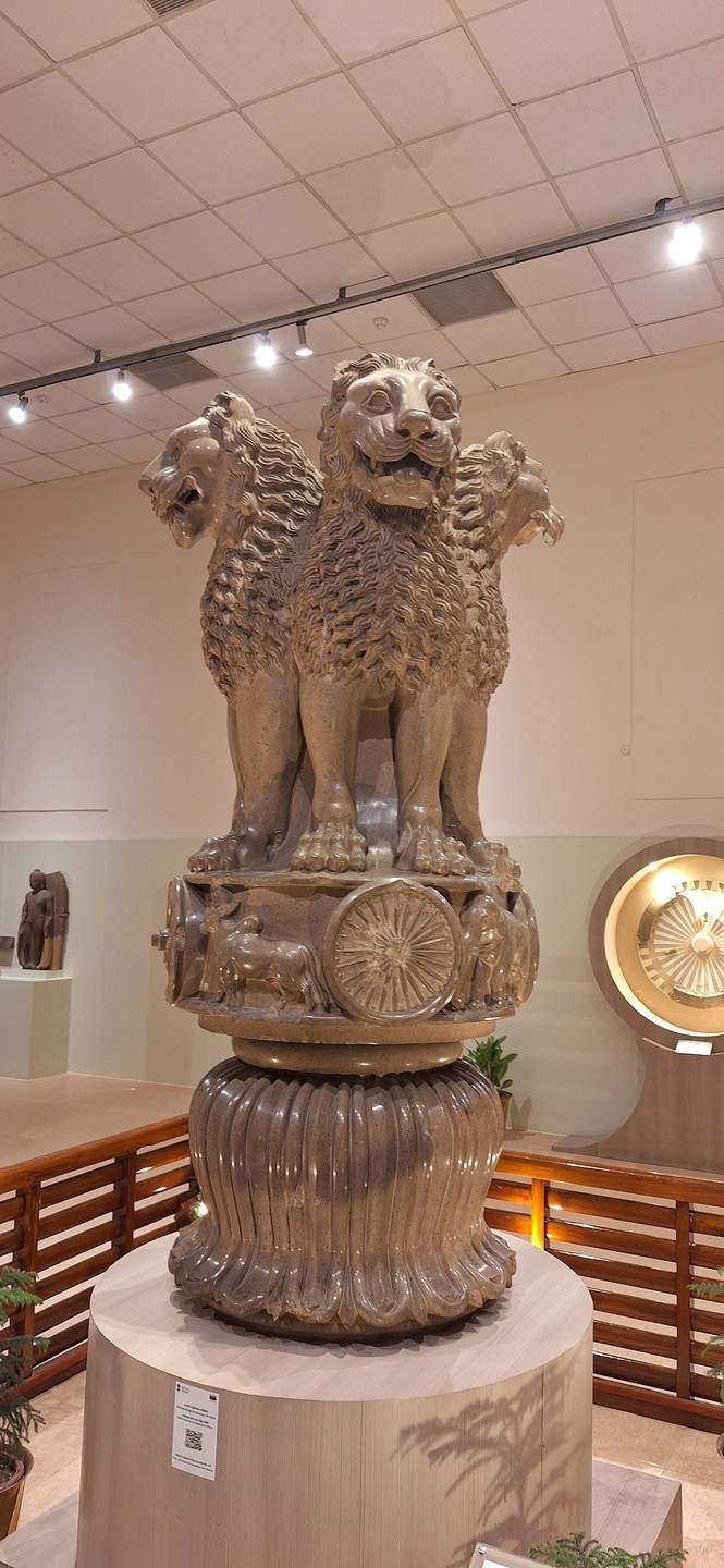 Очень познавательная и насыщенная экскурсия. Порой сложно понимать духовные аспекты чужой культуры и погружаться в мир