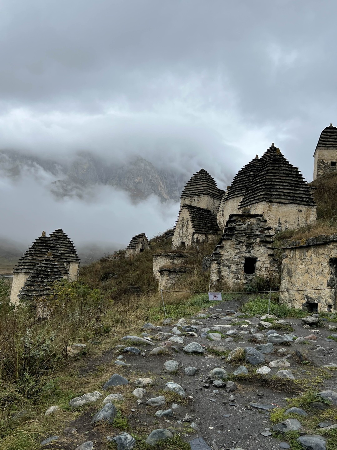 Ездили с Алексеем 11.09.25, с погодой нам не повезло, весь день шел дождь и многое не