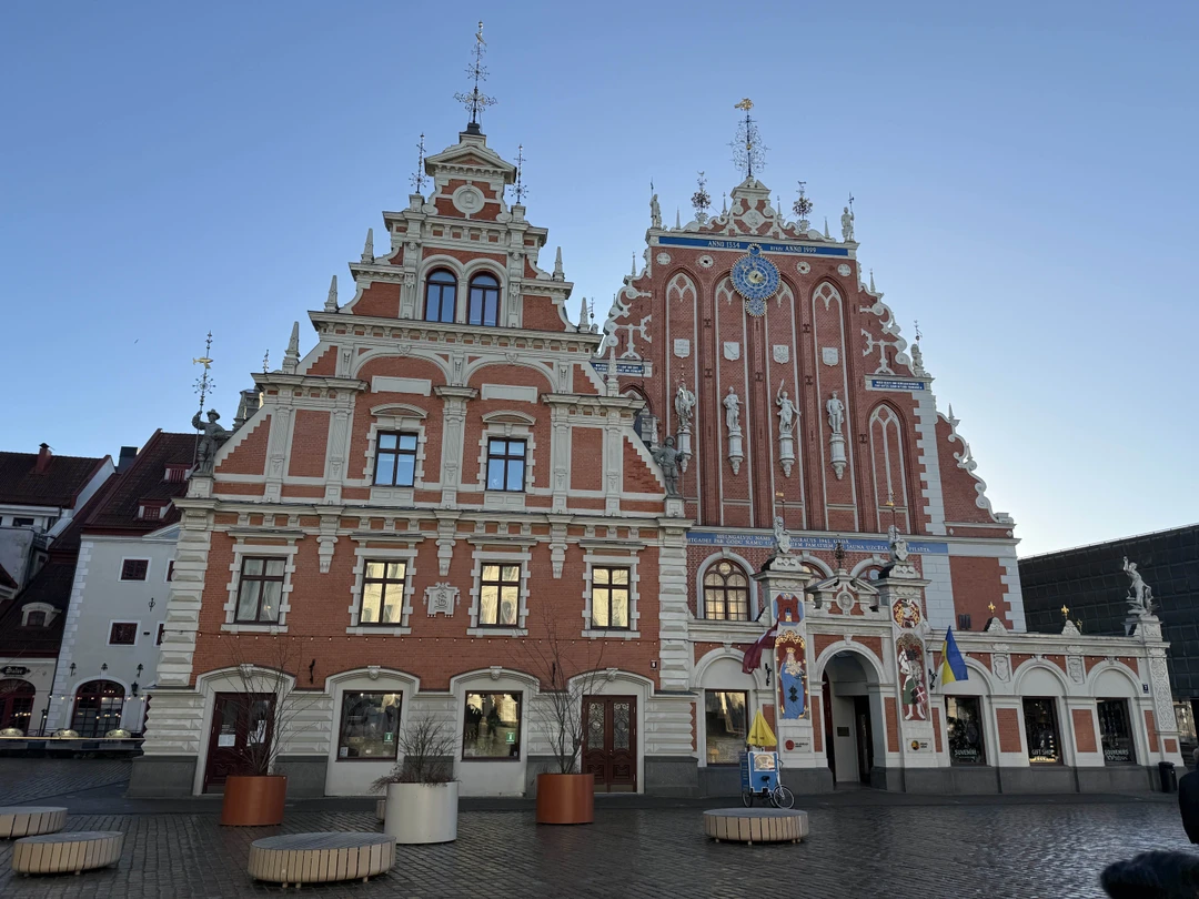 Экскурсия оставила самые тёплые впечатления! Наш гид Елена — настоящая энтузиастка своего дела, с любовью рассказывает