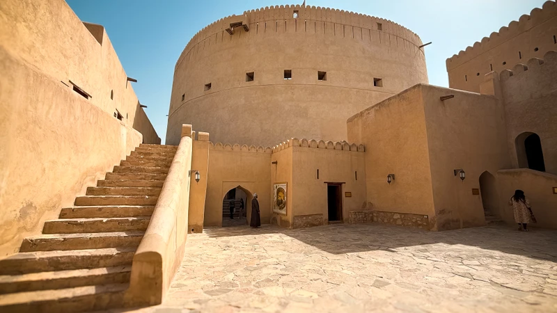 Из Маската - в Низву, Биркат Аль Мауз и Ажебель Ахдар