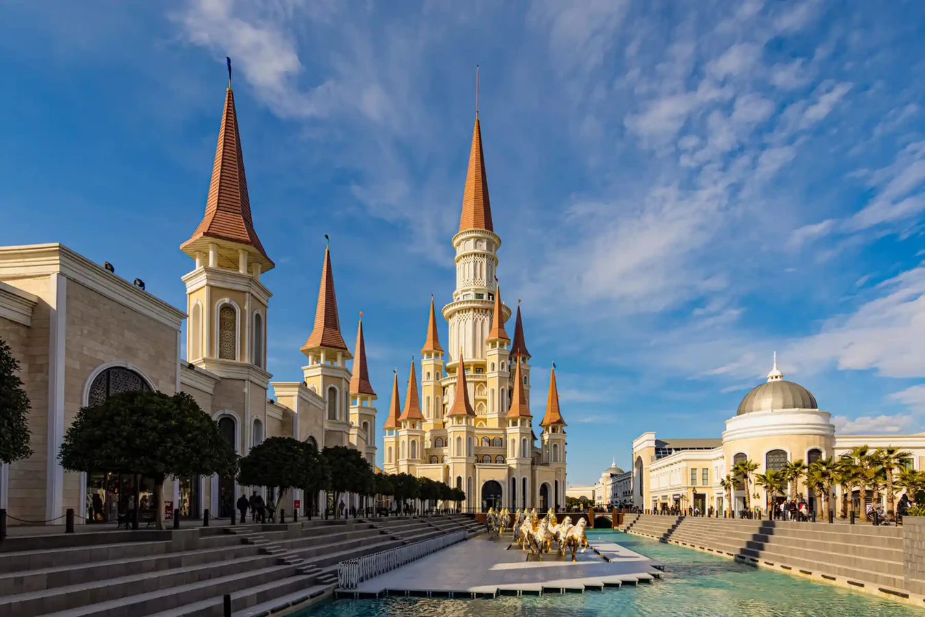 Из Сиде  — к магии света и музыки в Land of Legends