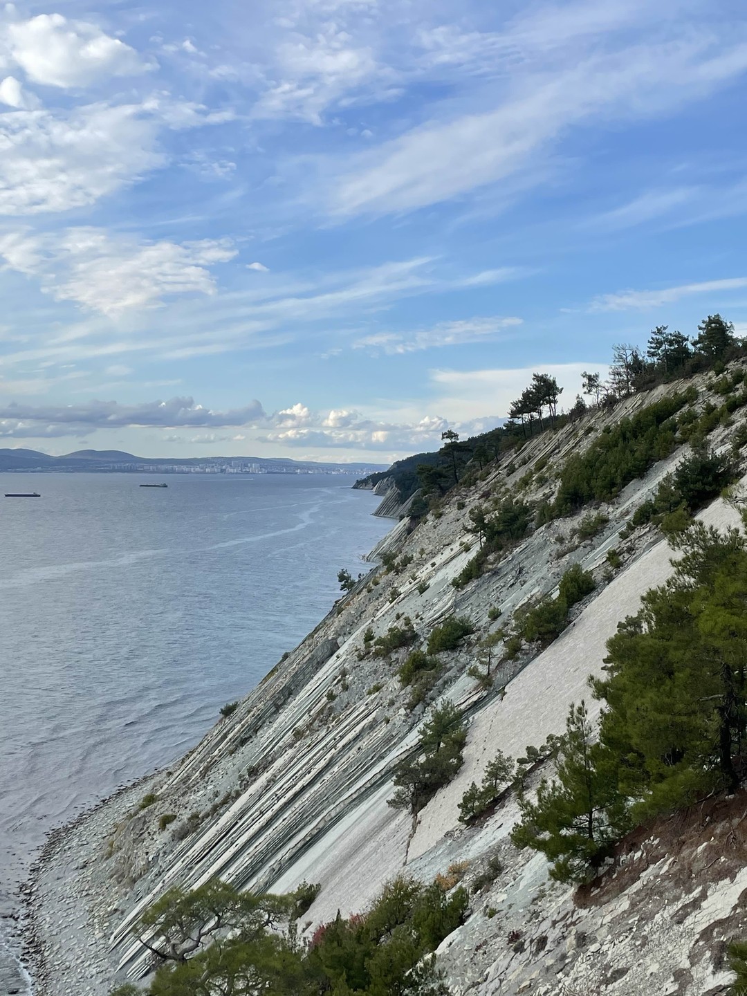 Прекрасная пешеходная экскурсия. Гид (Евгений) помог интересно провести время. Хочется отметить его дружелюбие и пунктуальность. Отличные