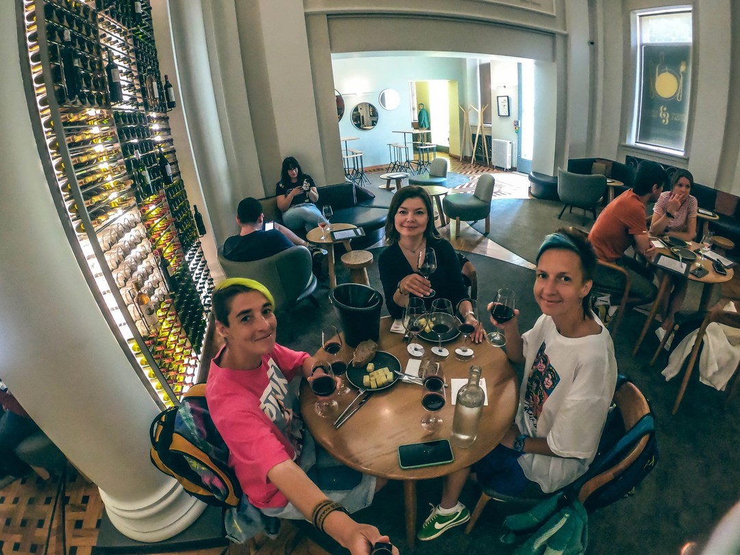 Мы уже две недели путешествуем по Франции и именно в Бордо решили взять индивидуальный мастер-класс по