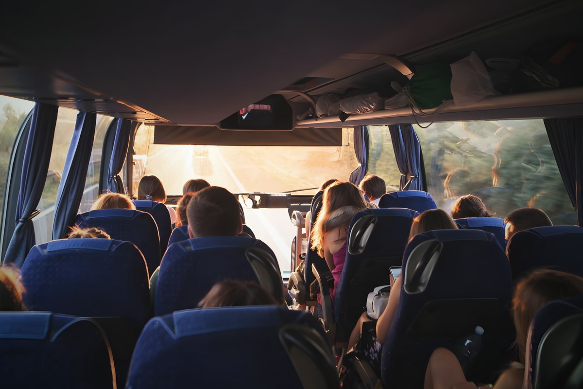 «Москва 90-х» с Валерой Адидас — иммерсивный театр-шоу на колёсах (12/12)