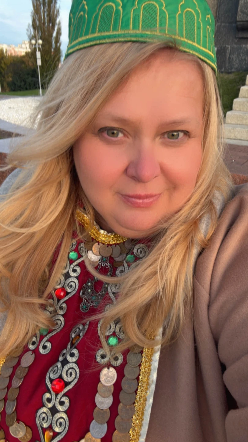 Мария прекрасна!) во-первых она пунктуальна. Во-Вторых она любит свой город и понимает о чем рассказывает! В