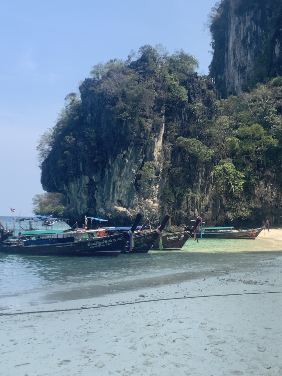 Очень классная экскурсия! 2 дня как неделя) много красивых бухт, снорклинга, невероятных видов. По таймингу все