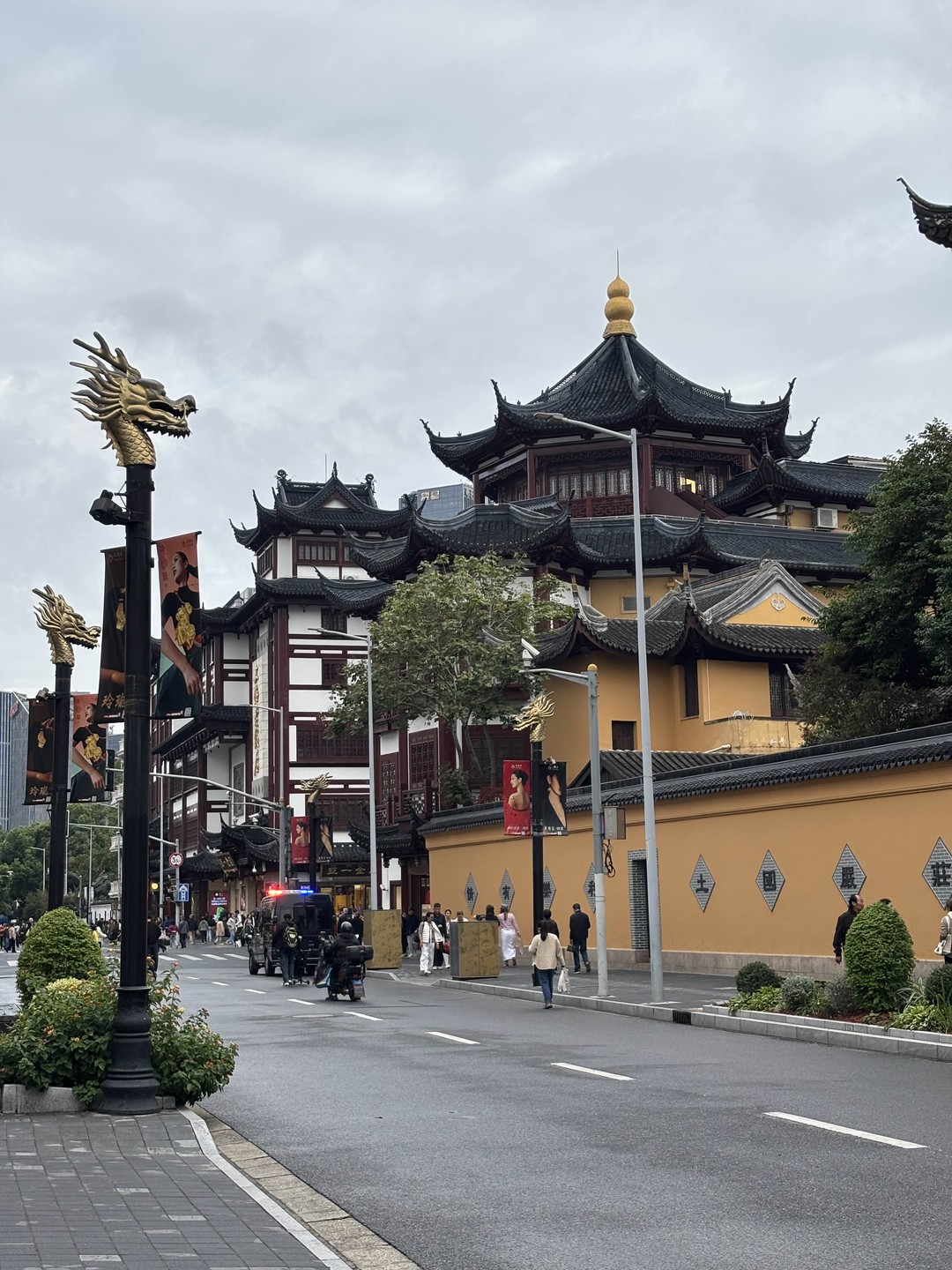 Отличная экскурсия! Рекомендую всем, кто впервые приехал в Шанхай