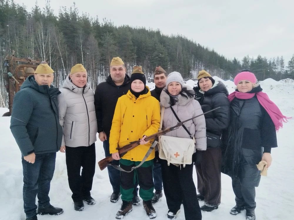 На выходные в марте решили посетить Карелию. Поезд прямой из Москвы в Петрозаводск. Так как только