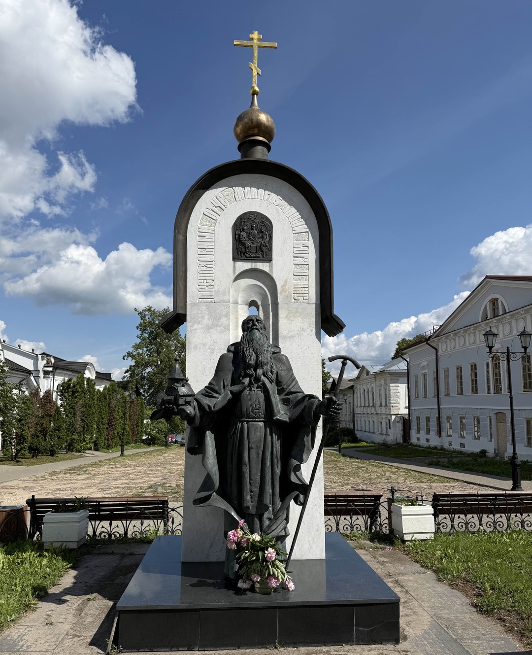 Спасибо Галине за интересную и познавательную экскурсию по маленькому городу Калязин. Видно что она любит свой
