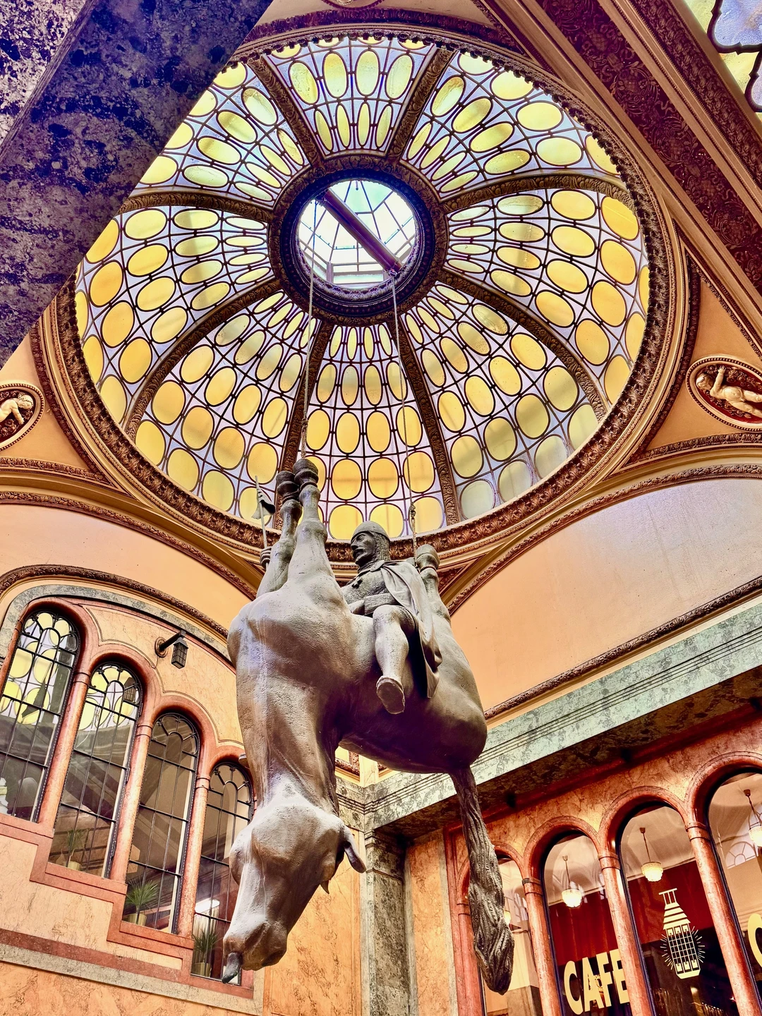 Хочется от всей души поблагодарить и порекомендовать замечательного экскурсовода Ольгу и конечно же сказать несколько тёплых