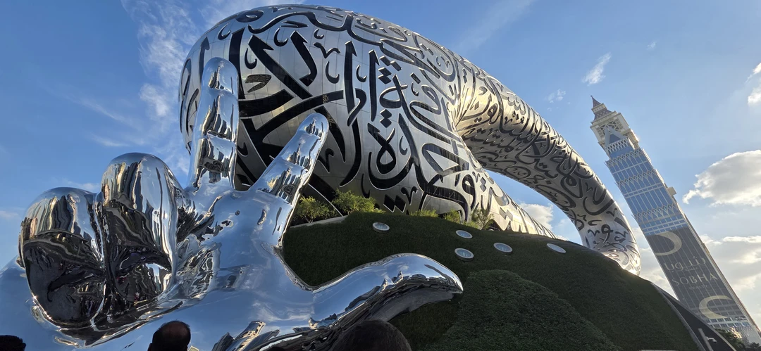 Великолепно сложенная работа тур оператора. Приехали за мной в отель вовремя. Легковое авто, была я и