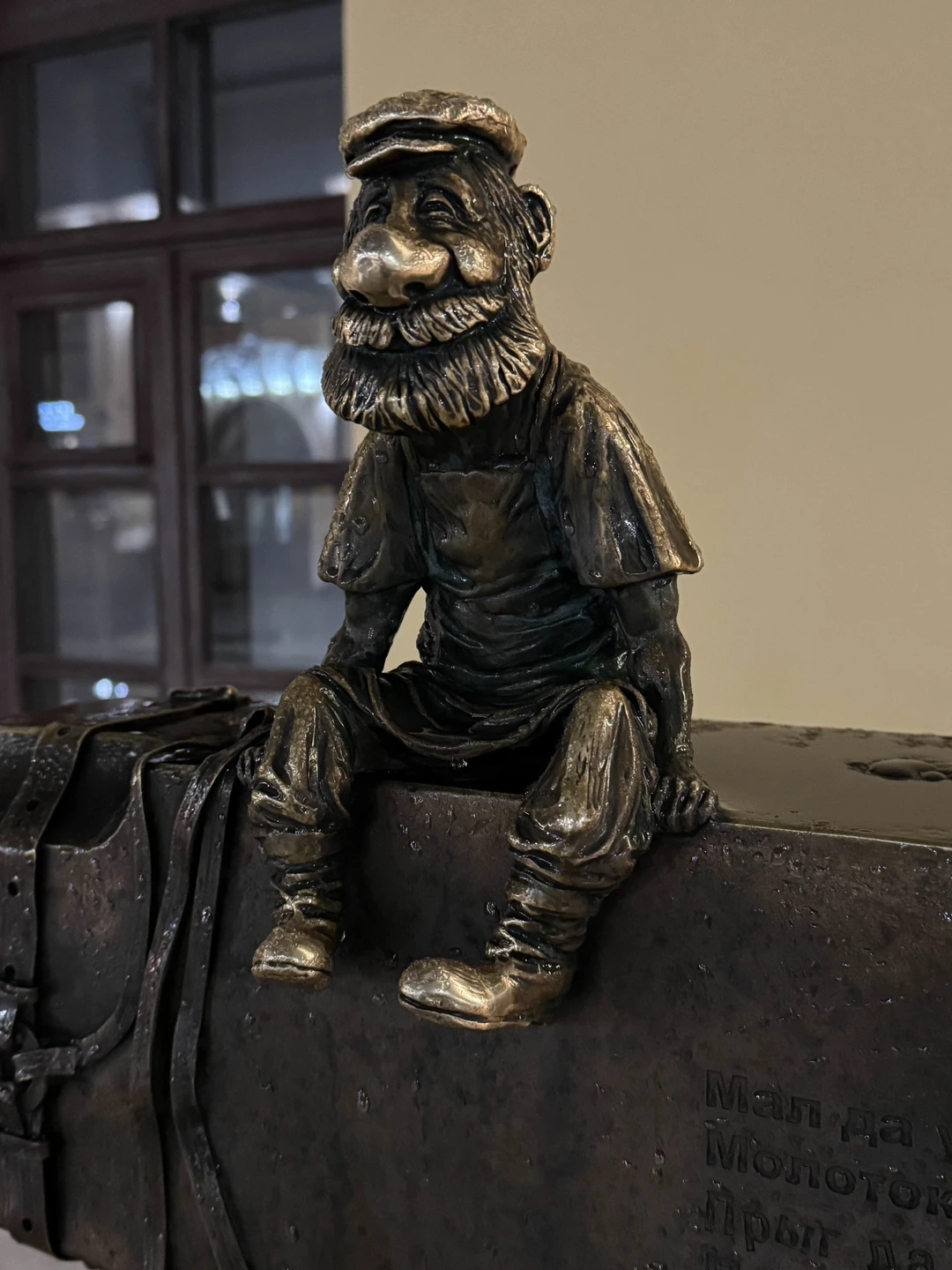 Экскурсия очень понравилась) Нашим проводником по вечерней предпраздничной Туле был Артём! Живо, динамично, с шутками-прибаутками и