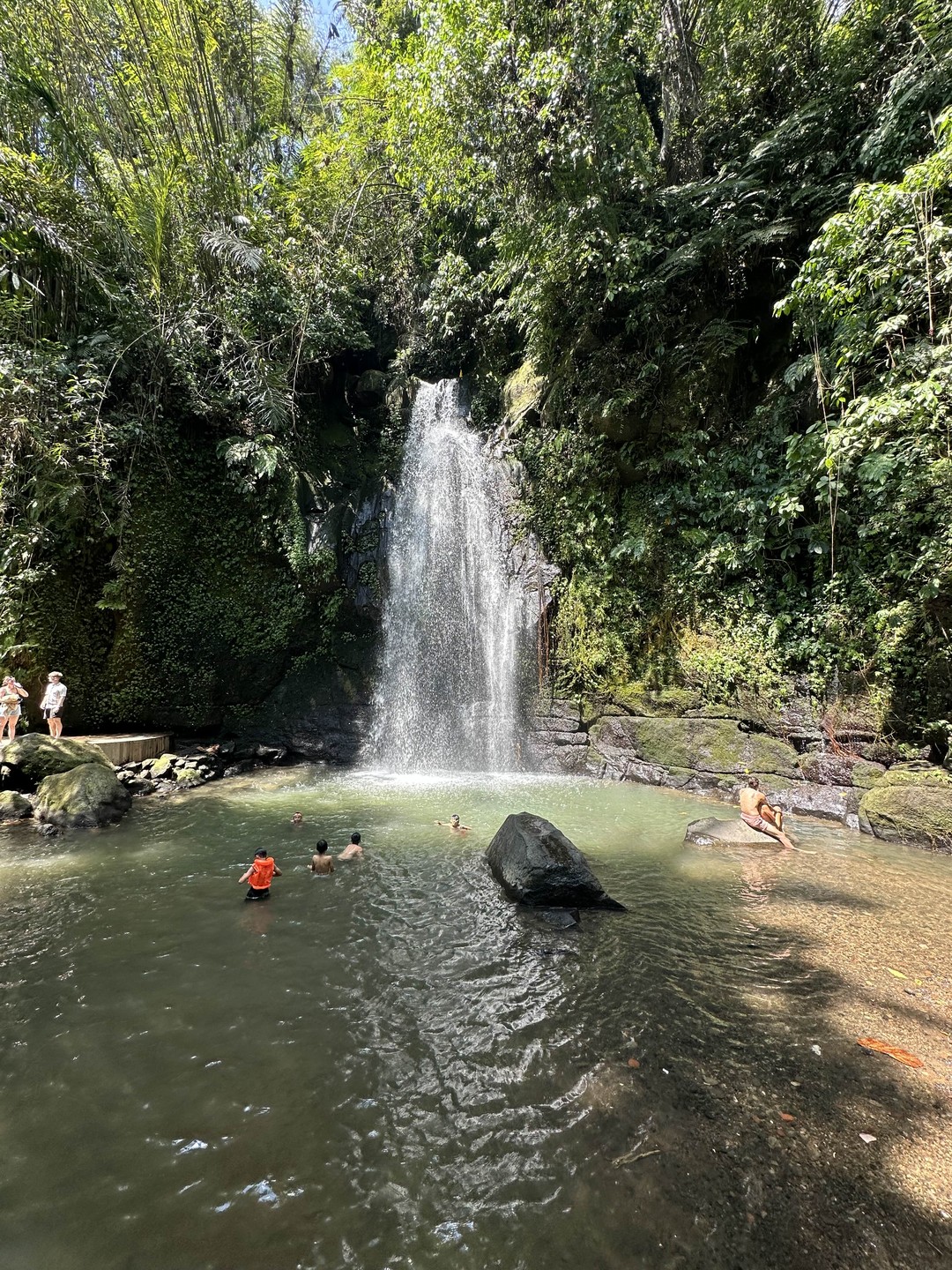 Шикарная экскурсия с ветерком и умным местным гидом по имени Астра! Показал программу максимум, за один