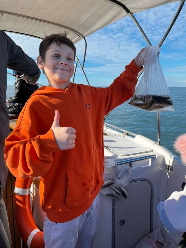 Виды Морская рыбалка с капитаном Марией в Адлере