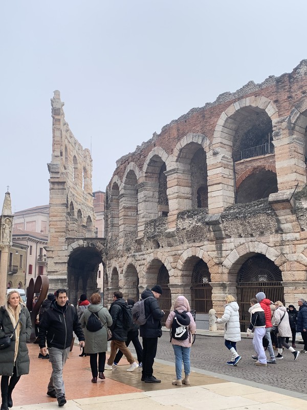 По Вероне - с дамой ордена тамплиеров