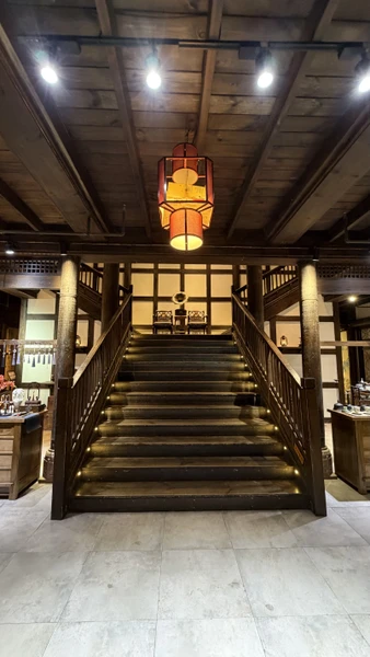 Большое спасибо Пэну. Очень оперативно выходил на связь. помогал с оформлением и оплатой. все четко!