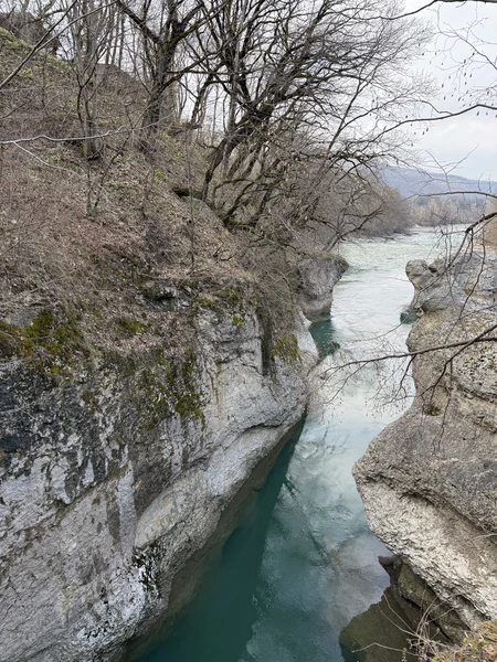 Мария, профессионал своего дела, замечательный гид, интересная подача материала и красивые локации!!!! Спасибо за отличный день!)