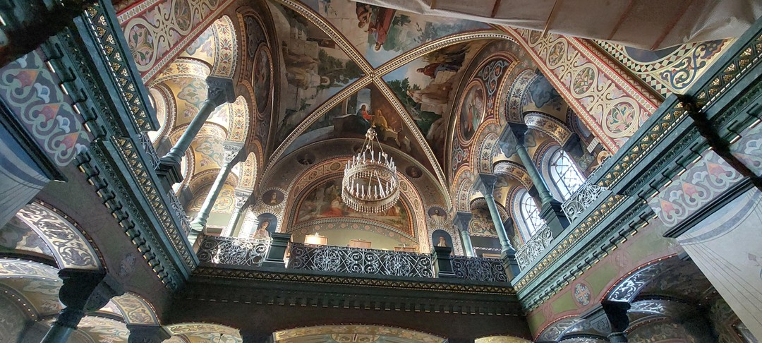 Благодарим Ивана за прекрасную экскурсию. Получили большое удовольствие и существенный прирост знаний. Иван глубоко знает предмет,