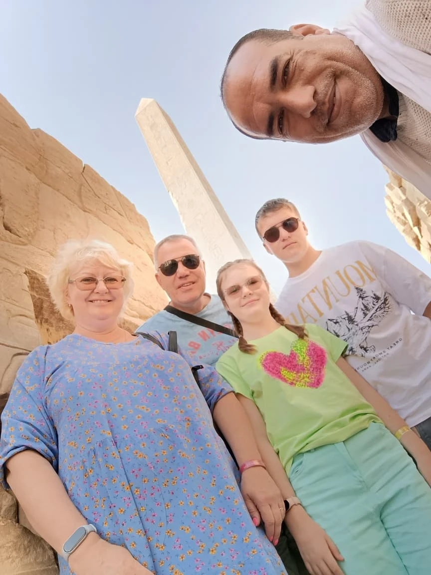 Только что вернулись с прекрасной экскурсии "Знакомьтесь, Луксор!" Отличная организация, прекрасный удобный чистый автобус. Организатор отвечал